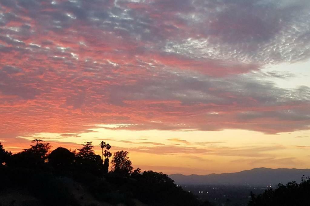 Modern Guest House Nestled In The Hollywood Hills With Huge Deck And Wow Views! Los Angeles Luaran gambar